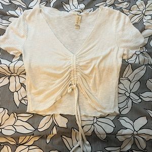 White Altar’d State top🤍size: Small (runs a bit big so could fit like a medium)